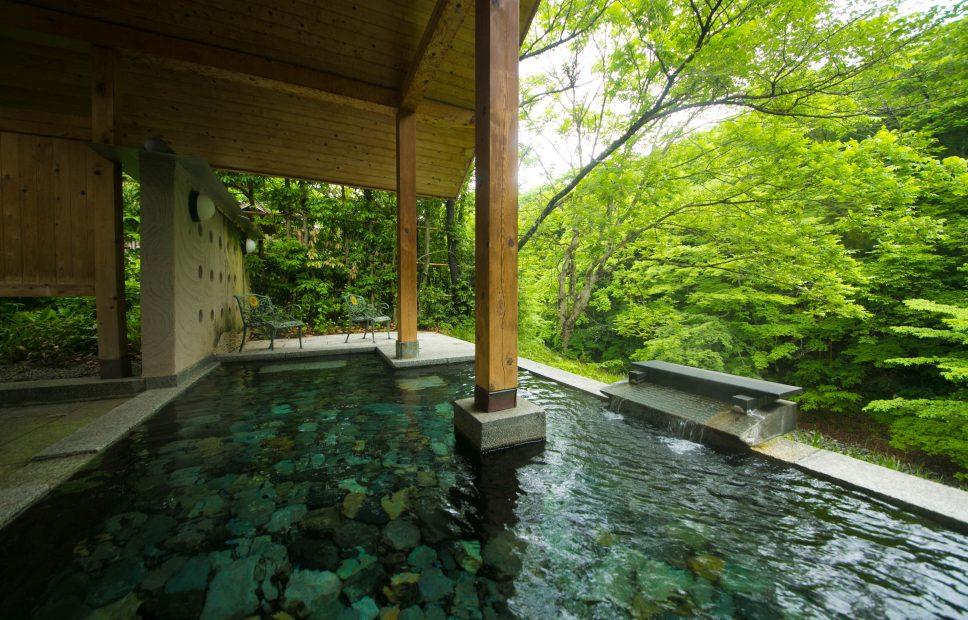 Phòng kiểu Nhật (hạng S) có bồn tắm ngoài trời