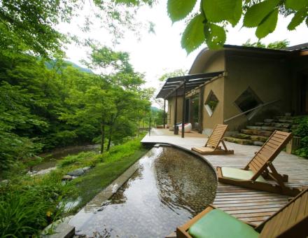 bồn tắm đi bộ chỉ dùng vào mùa hè